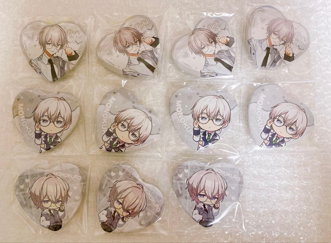 ドキ恋 缶バッジ　ものくろくん セット