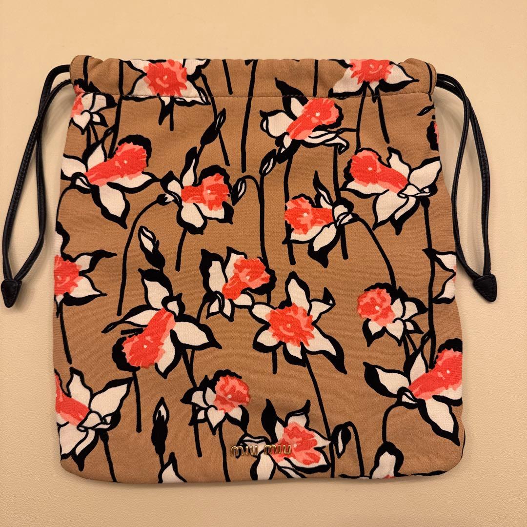 miu miu 花柄ポーチ