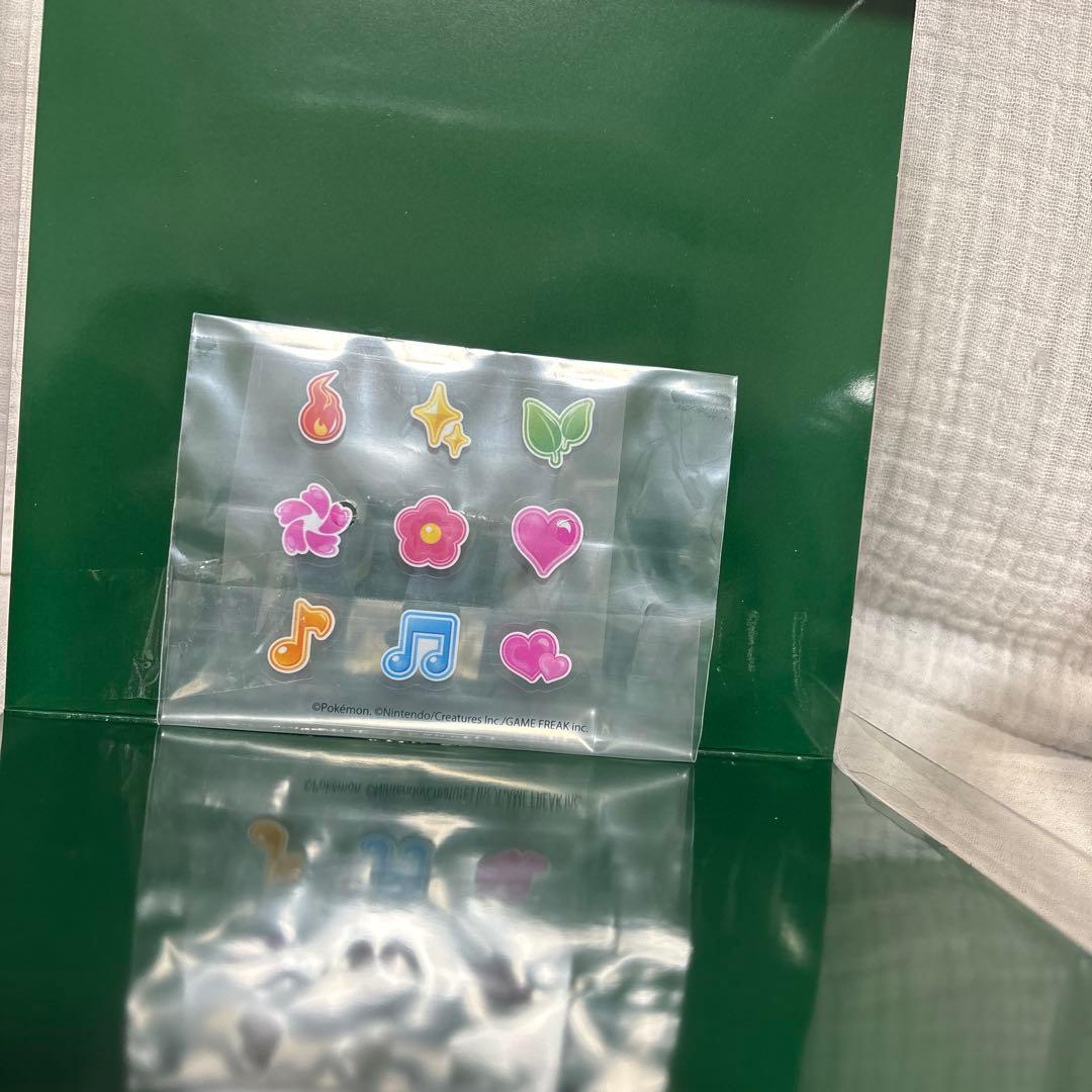 ポケパーク モンスターボール型ぬいぐるみ連れ歩きケース - メルカリ