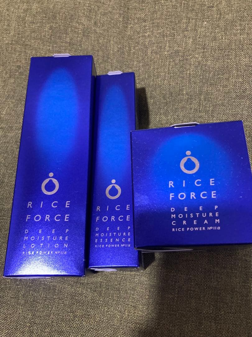 新品　ライスフォース　ディープモイスチュアセット　ミニエッセンス　美白セット付き 楽天市場】ライスフォース ディープモイスチュアエッセンスの通販