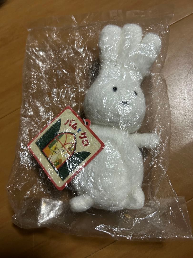 おじぎちゃん♥ オススメ✨「バムとケロ」のピンバッヂセット🐰 名作「バムとケロ」に