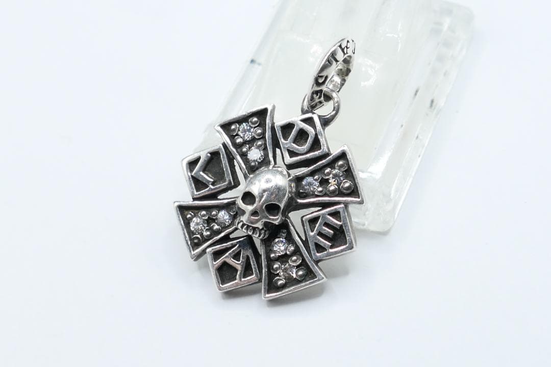 美品　ディールデザイン　クロス　スカル　ネックレス　トップ　ジルコニア 美品 ディールデザイン クロス スカル ネックレス トップ ジルコニア
