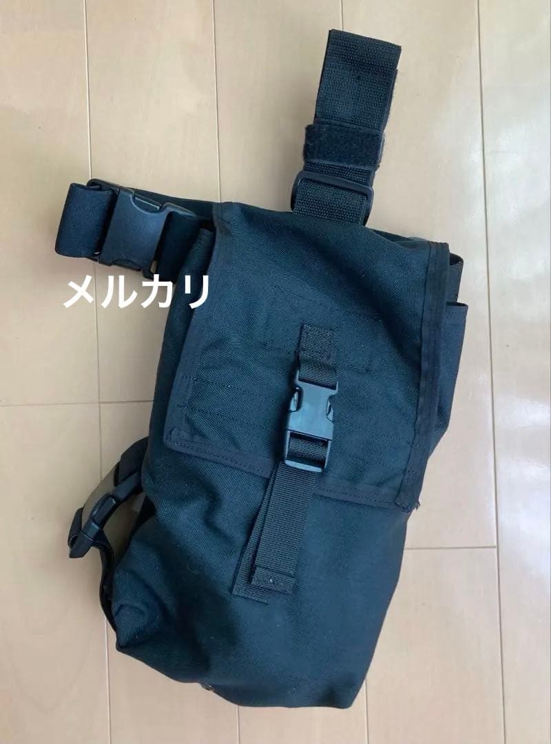 AWSタイプ　レッグチャージポーチ　サバゲー AWS製チャージポーチ黒 新品 - ミリタリーサープラス キャンプ・ビッキー