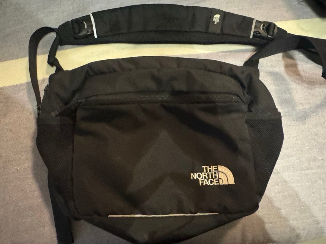 THE NORTH FACE ヒップシート付きショルダーバッグ　黒