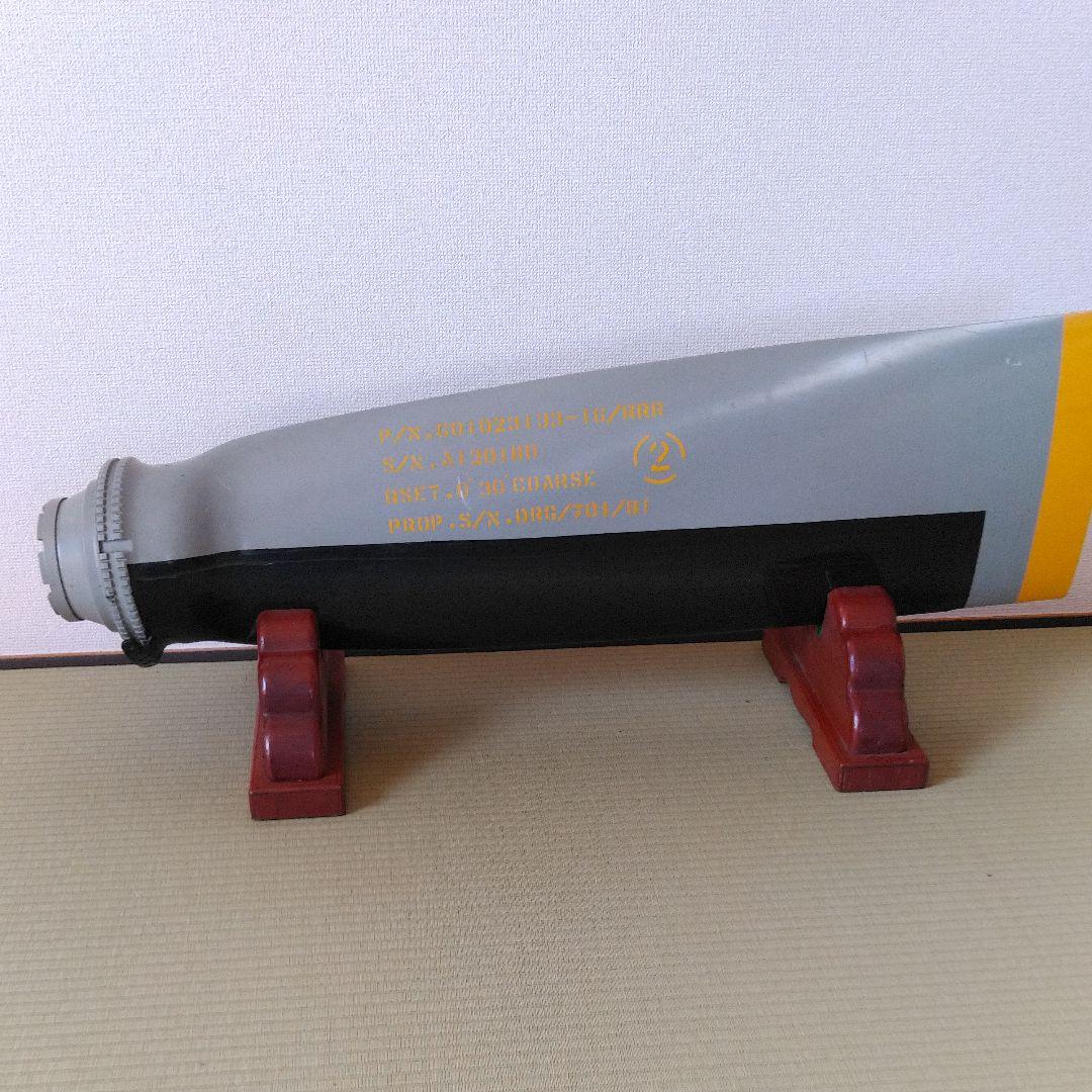 YS11実物カットプロペラ陳列台付