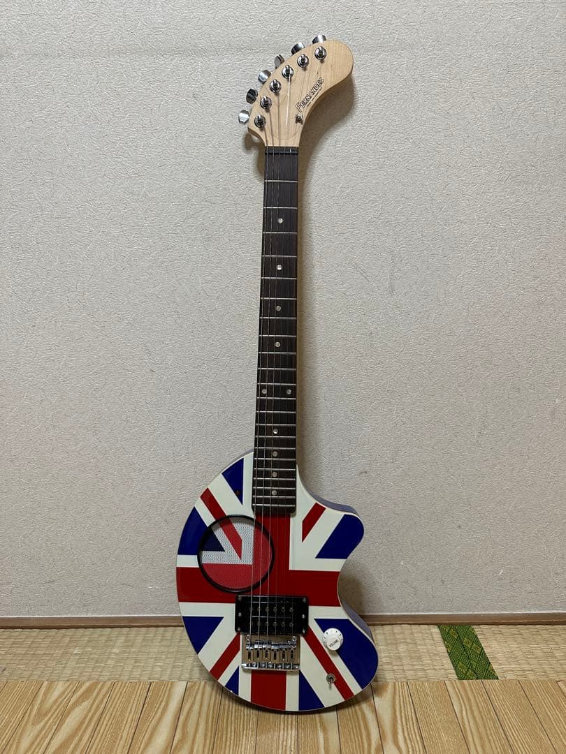 【希少美品】FERNANDES ZO-3 UK イギリス ユニオンジャック 人気ミニギターZO-3！豊富なバリエーションの一部をご紹介 | 楽器買取Qsic