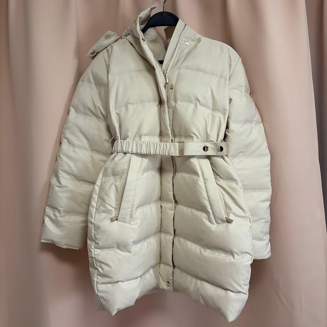 ZARA 撥水加工入りウィンドブレーカーフード付きダウンジャケット オフホワイト