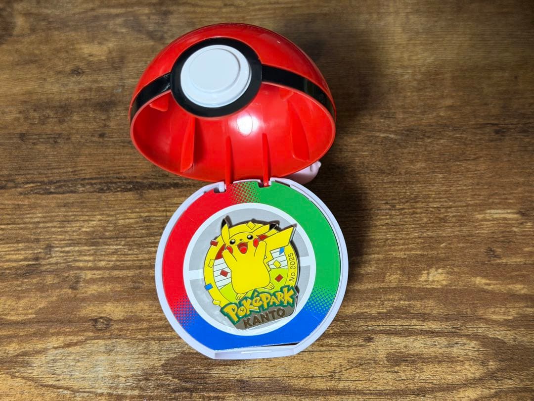 ポケパーク カントー 0025 ピカチュウ　ピンズ ポケモン バッジ ポケパーク カントー ピカチュウ ピンバッジ No.0025 - メルカリ