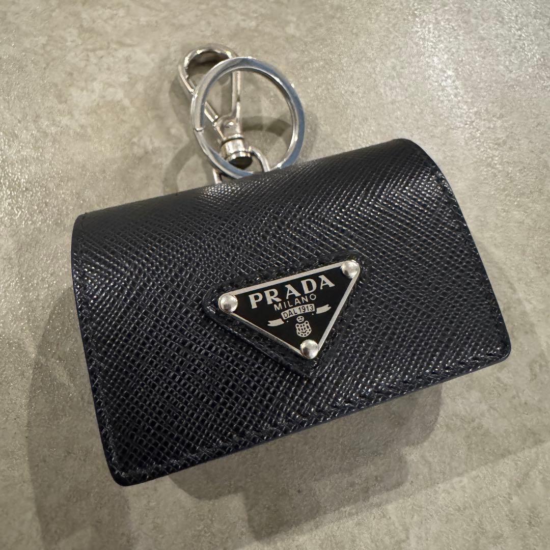 プラダ　AirPodsケース　美品 PRADA（プラダ） 【数量限定セール】プラダ エアーポッズケース