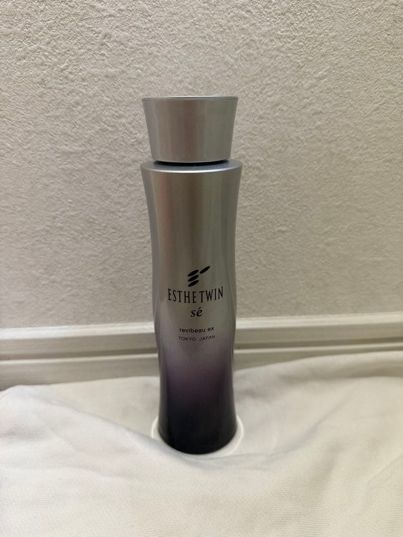 ESTHE TWIN 美容液