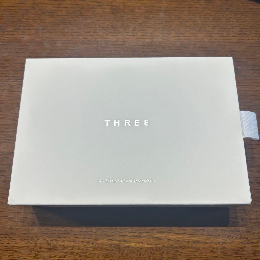 新品未使用！THREE スリー セレブレーションリベレーションパレット X02