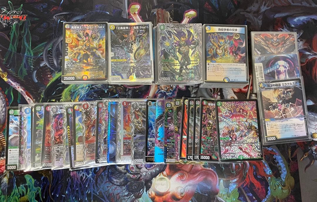 ひ*】様 デュエマ引退品　まとめ売り　デッキ4つ＋汎用カード等 デュエマ 引退品 デッキ カードまとめ売り - メルカリ