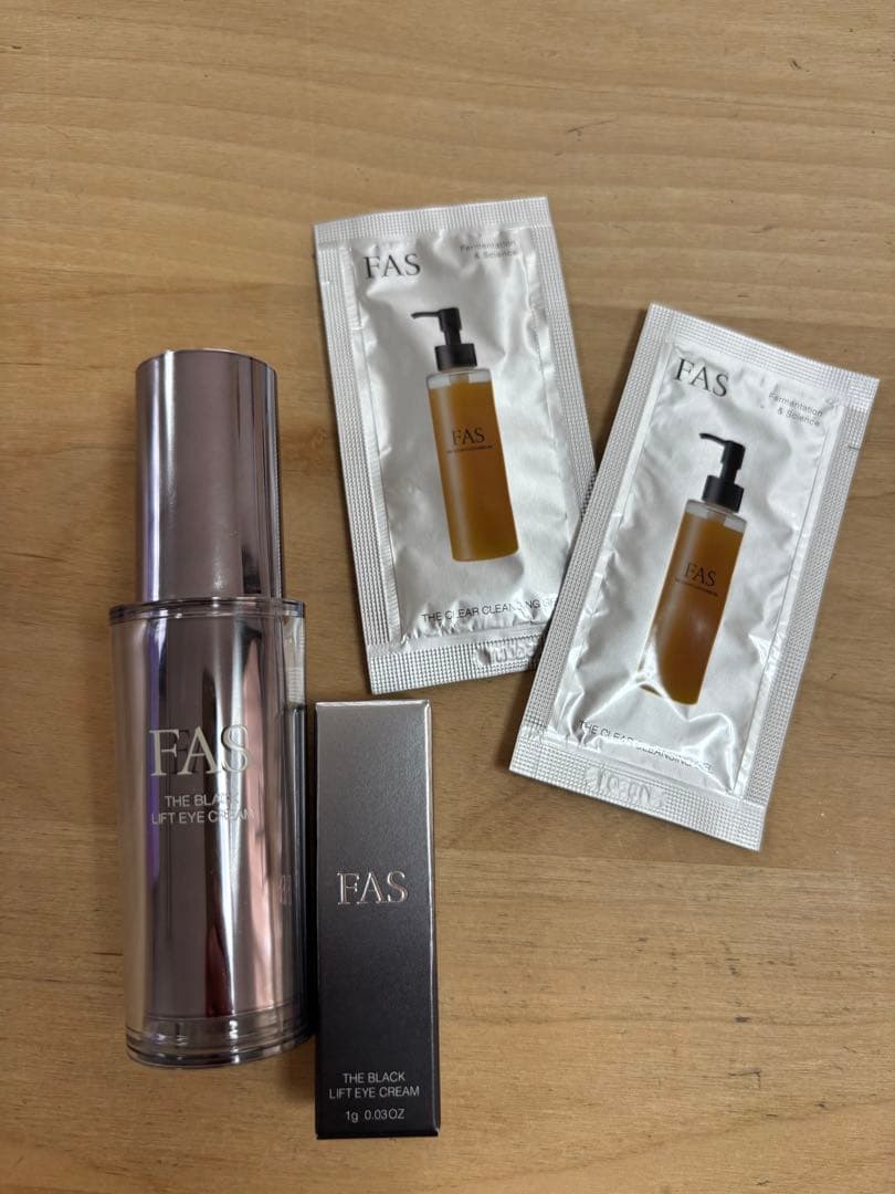 FAS ザブラックリフト　アイクリーム　15g FAS ザ ブラック リフト アイ クリーム | 目元用クリーム | FAS公式