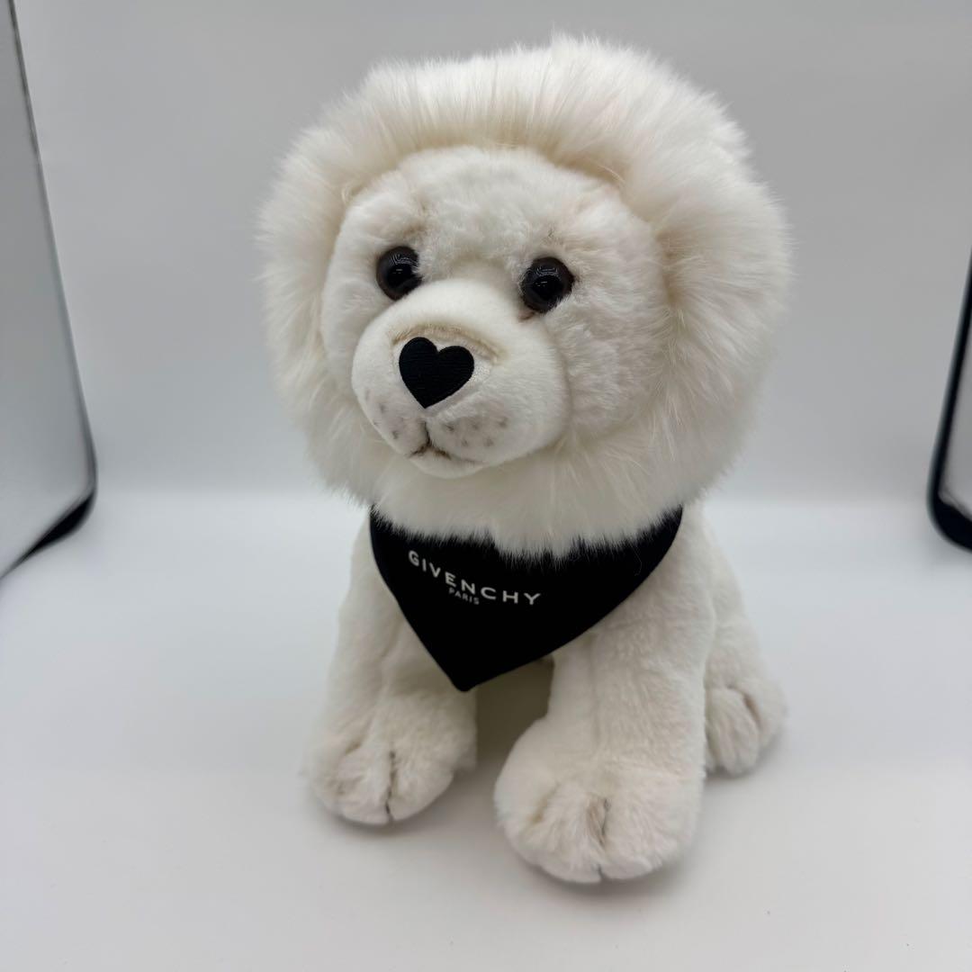 【希少】givenchy ライオン　ぬいぐるみ　ホワイト　ハート