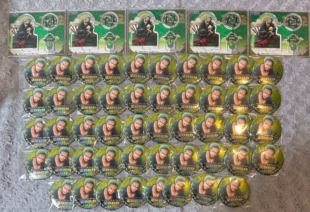 ワンピース ゾロ バースデーホログラム缶バッジ アクリルスタンド まとめ売り