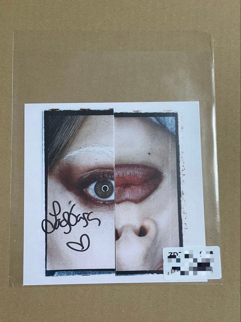 Lady Gaga 直筆サイン入りアートカード　MAYHEM レディーガガ MAYHEM Standard CD + Signed Art Card - Lady Gaga