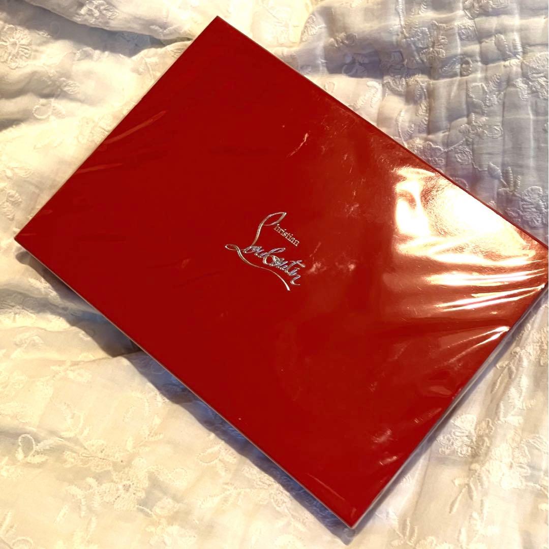 日本未入荷:Christian Louboutin 香水セット 新品未使用