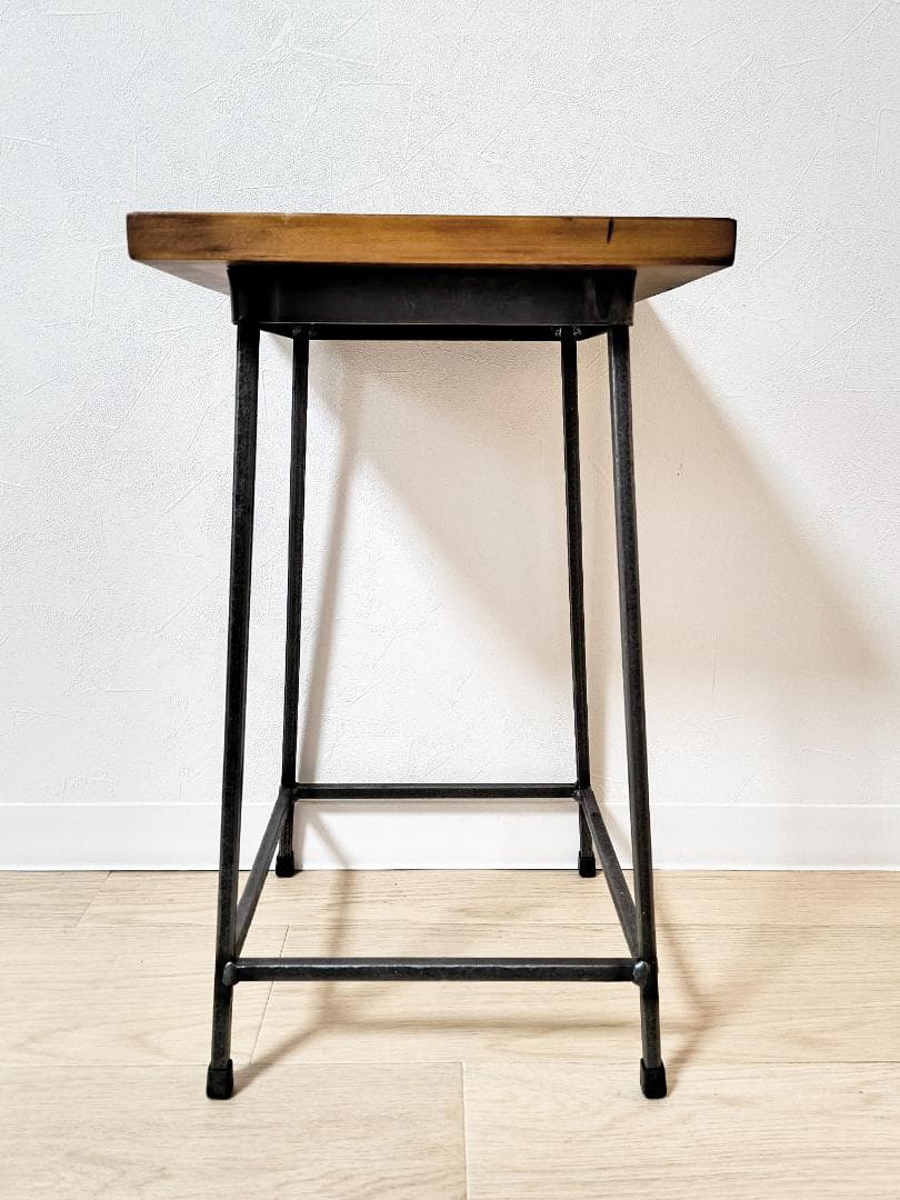 一部傷あり】アデペシュ ヴィンテージ加工有りのアイアンスツール