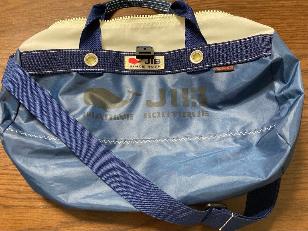 【最終お値下げ　１月１８日まで】ファミリア　モンテメール　JIB ダッフルバッグ