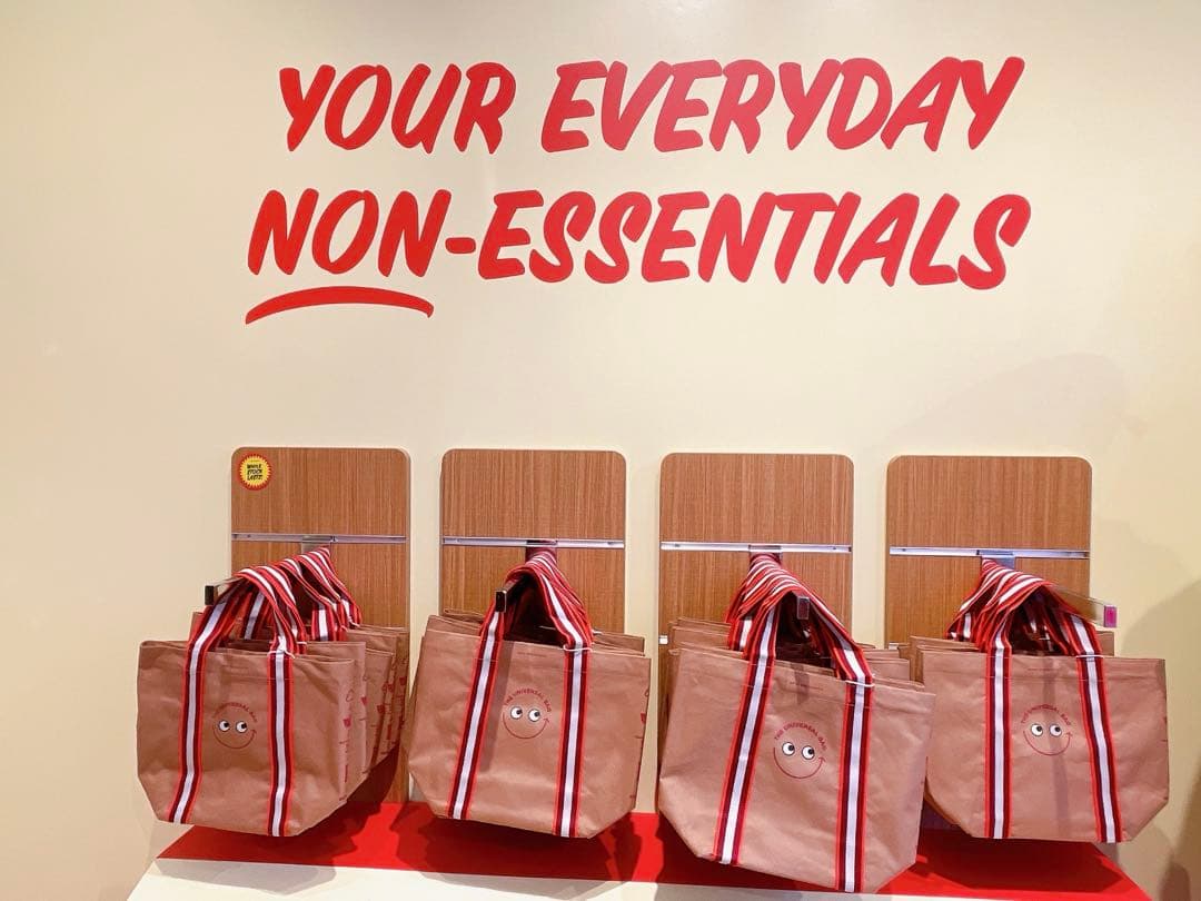 メル【ロンドン限定＋成城石井】AnyaHindmarch