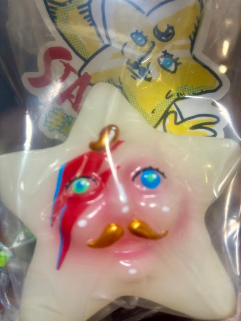 Ouchi & Oops ! スターマン フラッシュ GID 蓄光 ソフビ - メルカリ