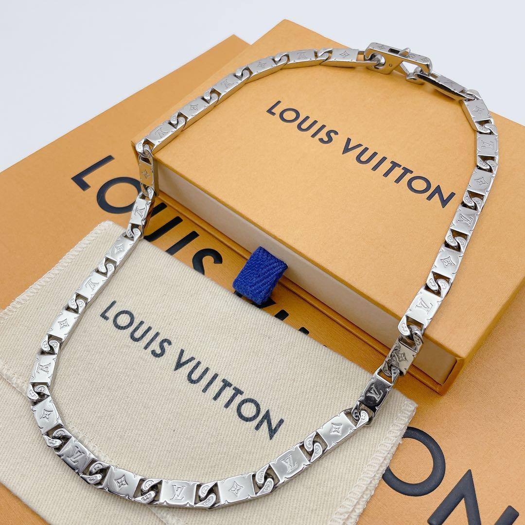 LOUIS VUITTON ネックレス　タイドアップ　モノグラム　シルバー