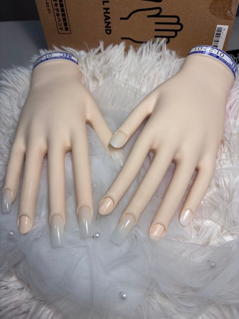 認定ハンド使用回数2回美品（箱付き） JNEC認定モデルハンド｜公益財団法人日本ネイリスト検定試験センター