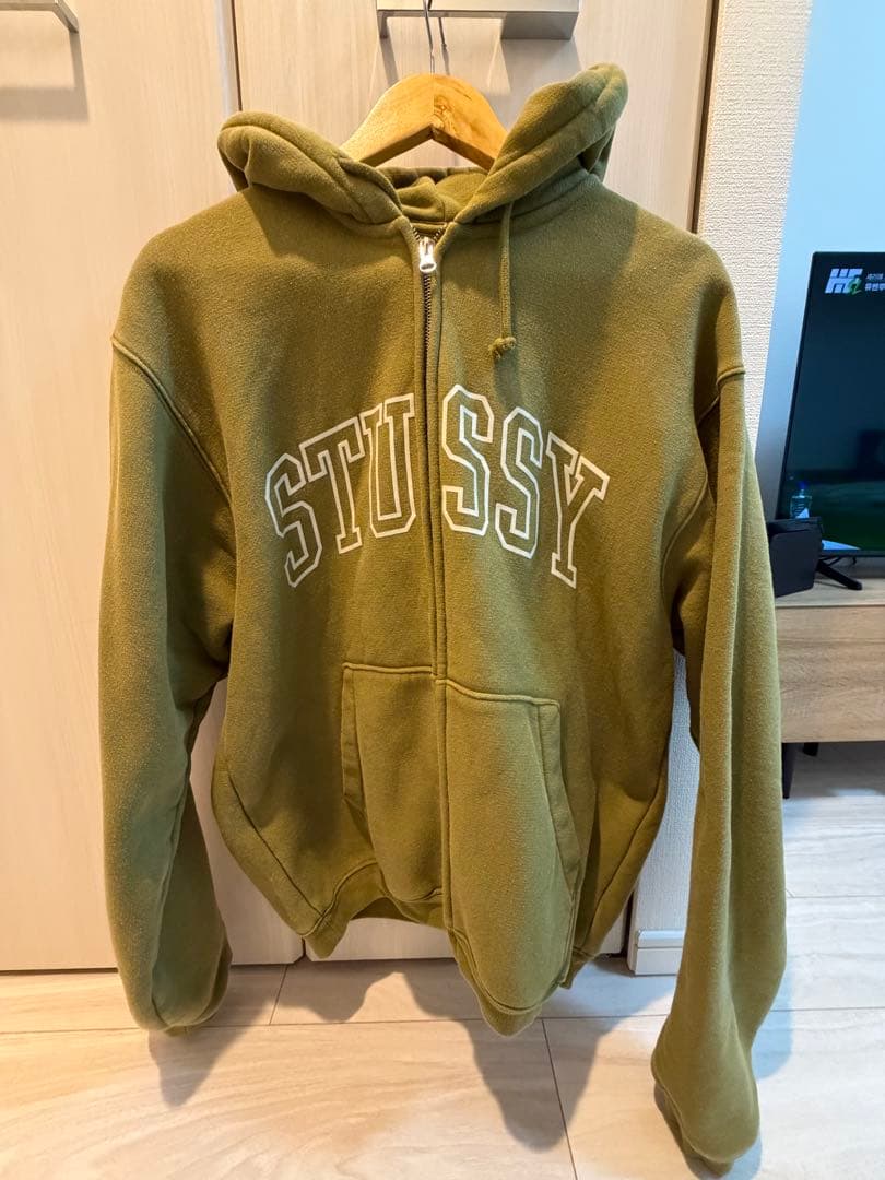 STUSSY オリーブ ジップアップパーカー サイズM