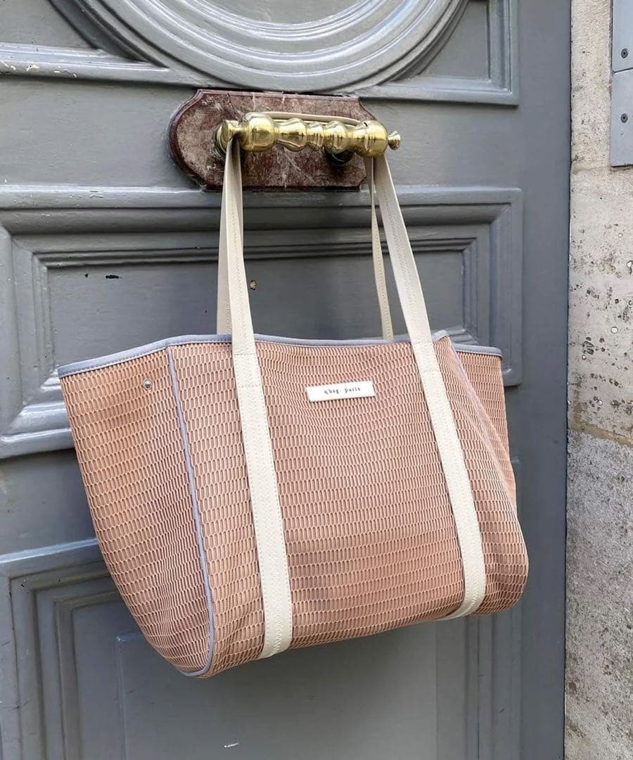 【新品・未使用・限定カラー】q bag ネスト　トートバッグ　Mサイズ