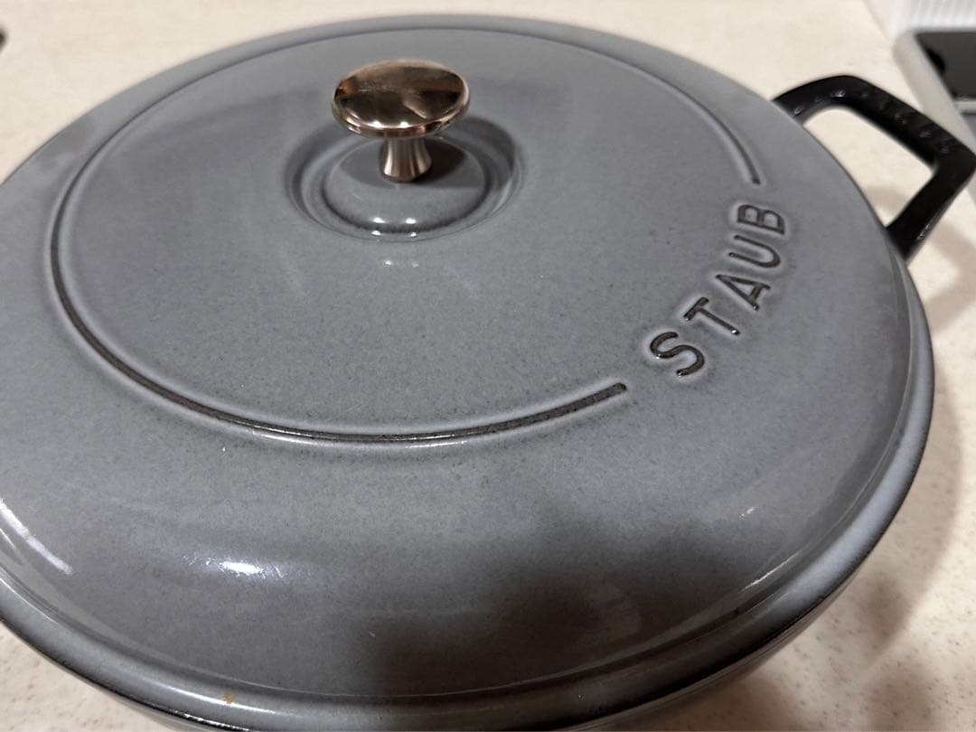 STAUB グレー 鋳鉄鍋