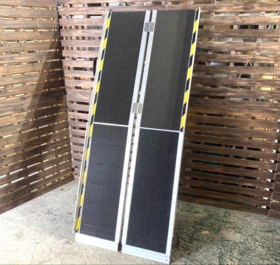 希少❗️4つに折りたためる❗️スロープ アルミ製✨バイク、自転車、車椅子⭐️