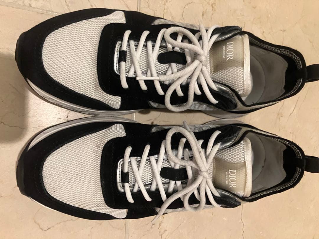 Dior B25 ランナースニーカー B25 Runner Sneaker Black Suede, White Technical Mesh and Black