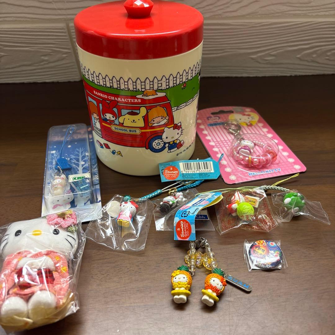 サンリオ キャラクターグッズ　キティストラップセット