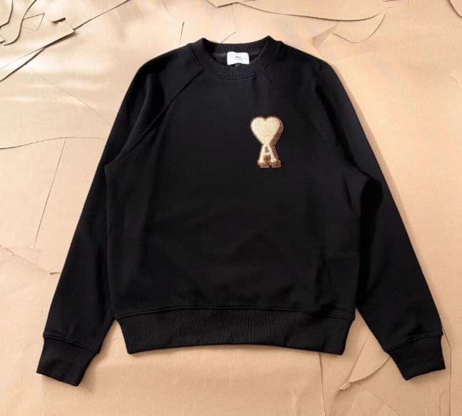 ✨新品✨ ami paris ブラック ハート刺繍 ラグランセーター