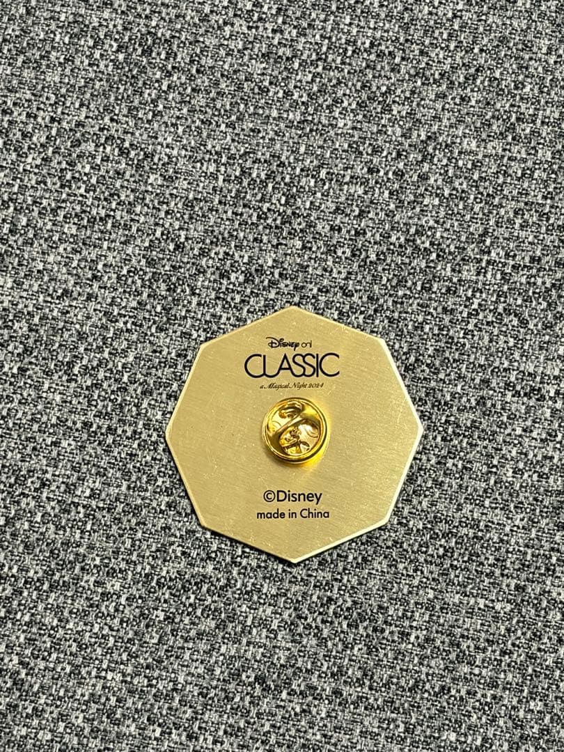 アリエル ピンバッジ ディズニーオンクラシック2024 - メルカリ