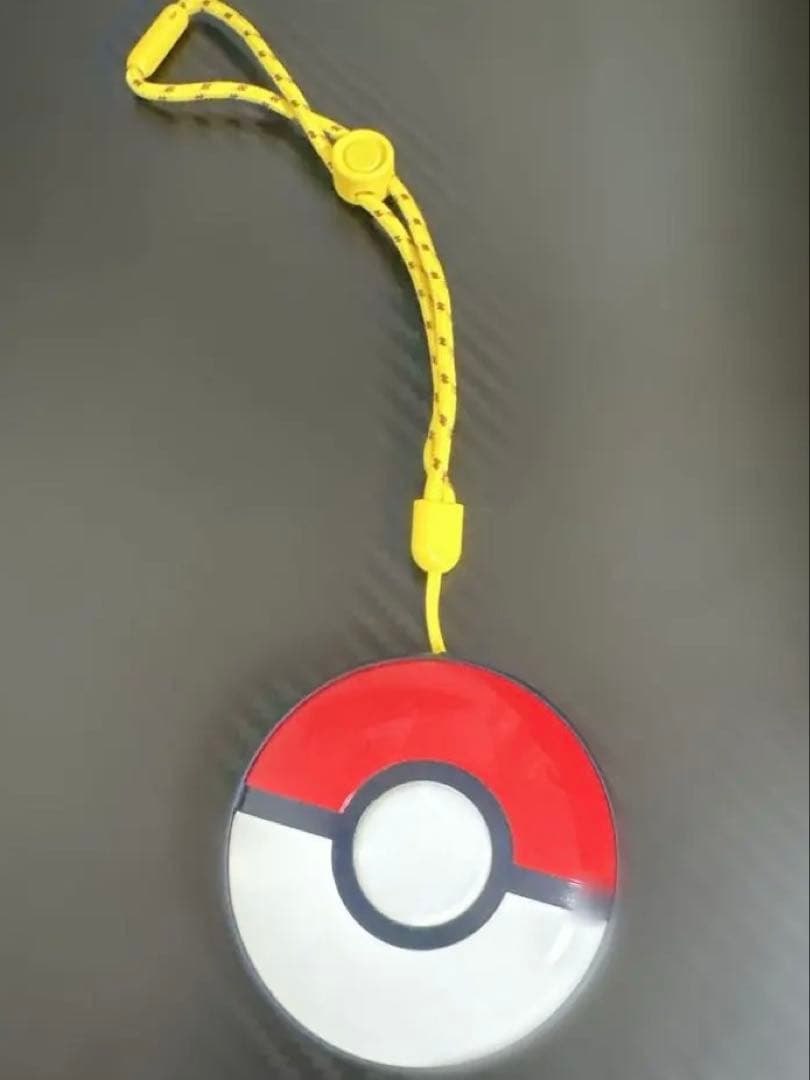 Pokémon GO Plus +（ポケモンGO プラスプラ Amazon.co.jp: Pokémon GO Plus +（ポケモン ゴー プラスプラス