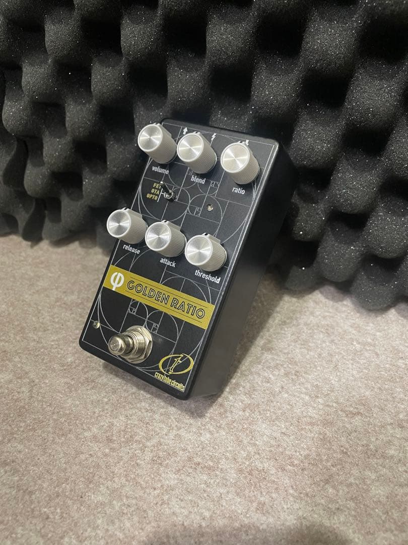 ぴかちょー）CrazyTubeCircuits/φGOLDEN RATIO