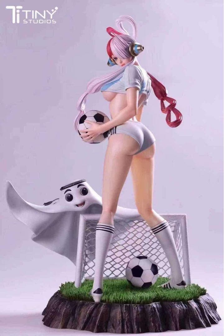 ワンピース　ウタ　ガレージキット　フィギュア　完成品