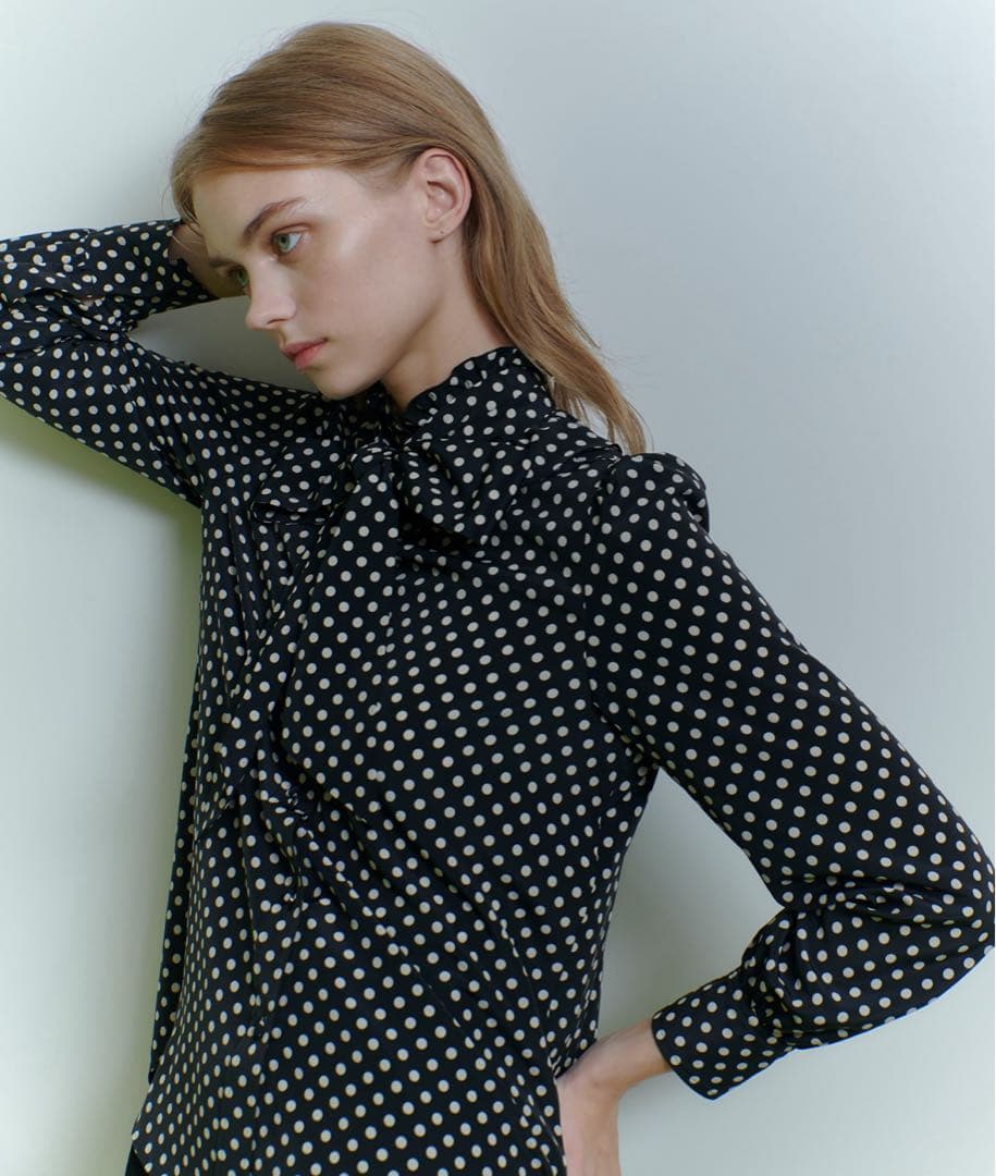 LOULOU WILLOUGHBY デシンドットフリルボウタイ 新品 LOULOU WILLOUGHBY】◇デシンドットフリルボウタイブラウス