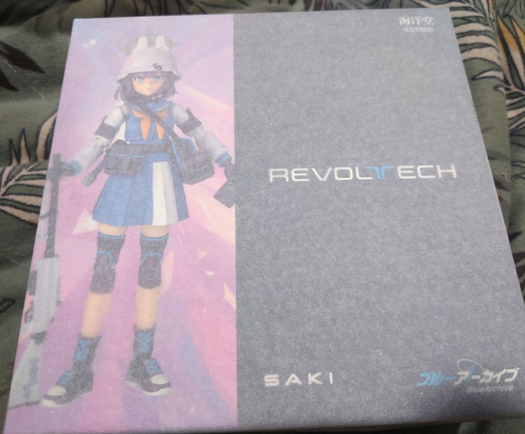 リボルテック　サキ　ブルーアーカイブ　空井サキ　海洋堂