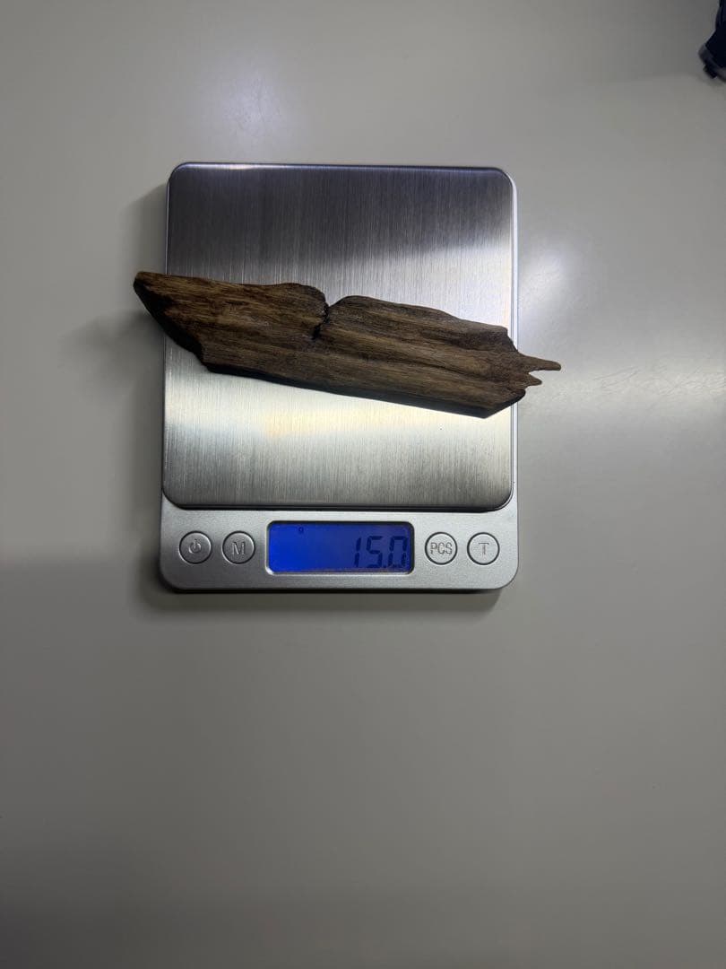 香木001 沈香(伽羅) 香木001 沈香(伽羅) - メルカリ