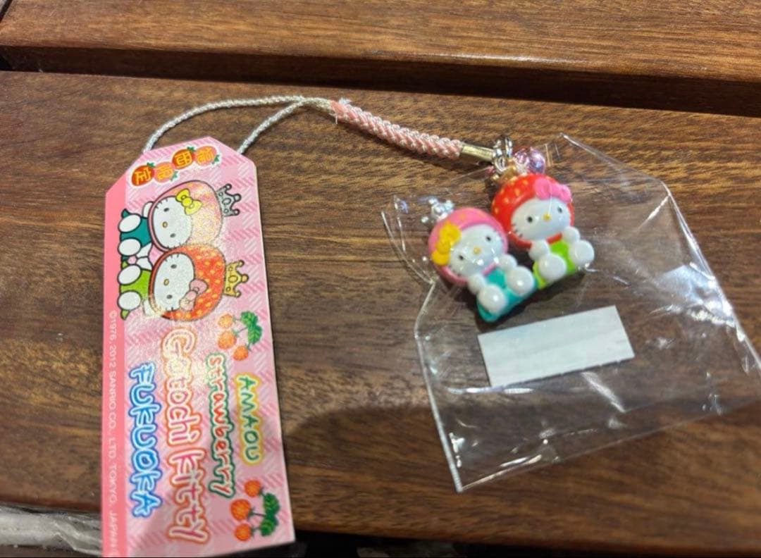 GOTOCHI KITTY ご当地キティ 福岡限定 あまおう - メルカリ