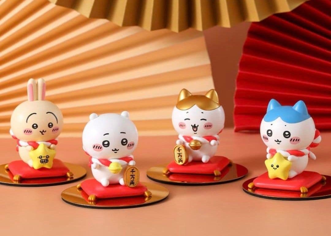 台湾 セブンイレブン限定 ちいかわ 金運を招くフィギュア 金色 招福