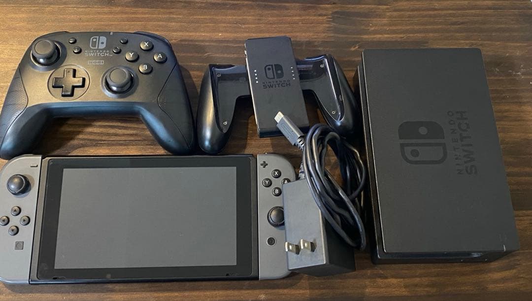 M*i様 Switch本体　ホリコンセット