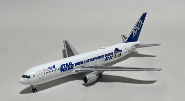 航空機・ヘリコプター ANA B767-300 JA604A STARWARS