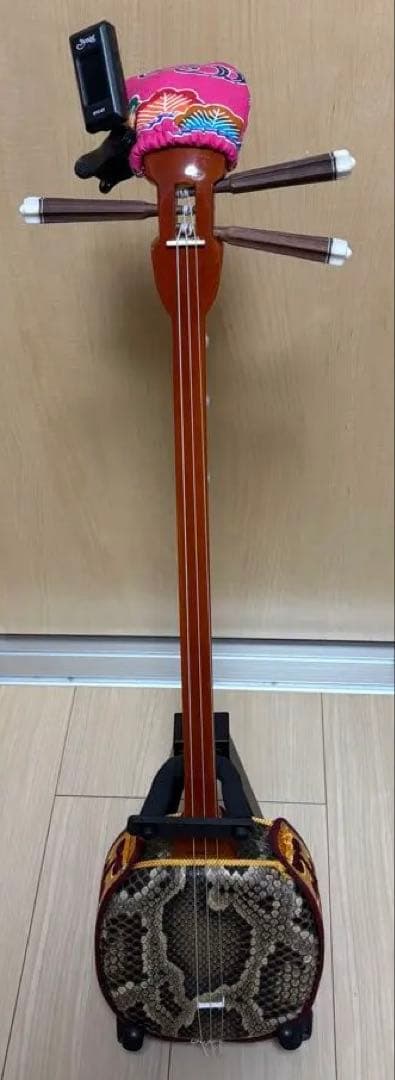 沖縄三線（天然蛇皮）ケース、三線用台、チューニング、カバー有