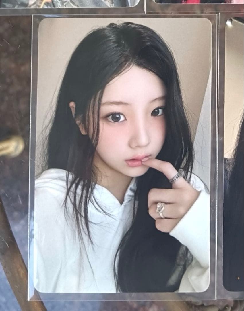 illit ウォンヒ bomb yizhiyu yzy 予約限定 トレカ - メルカリ