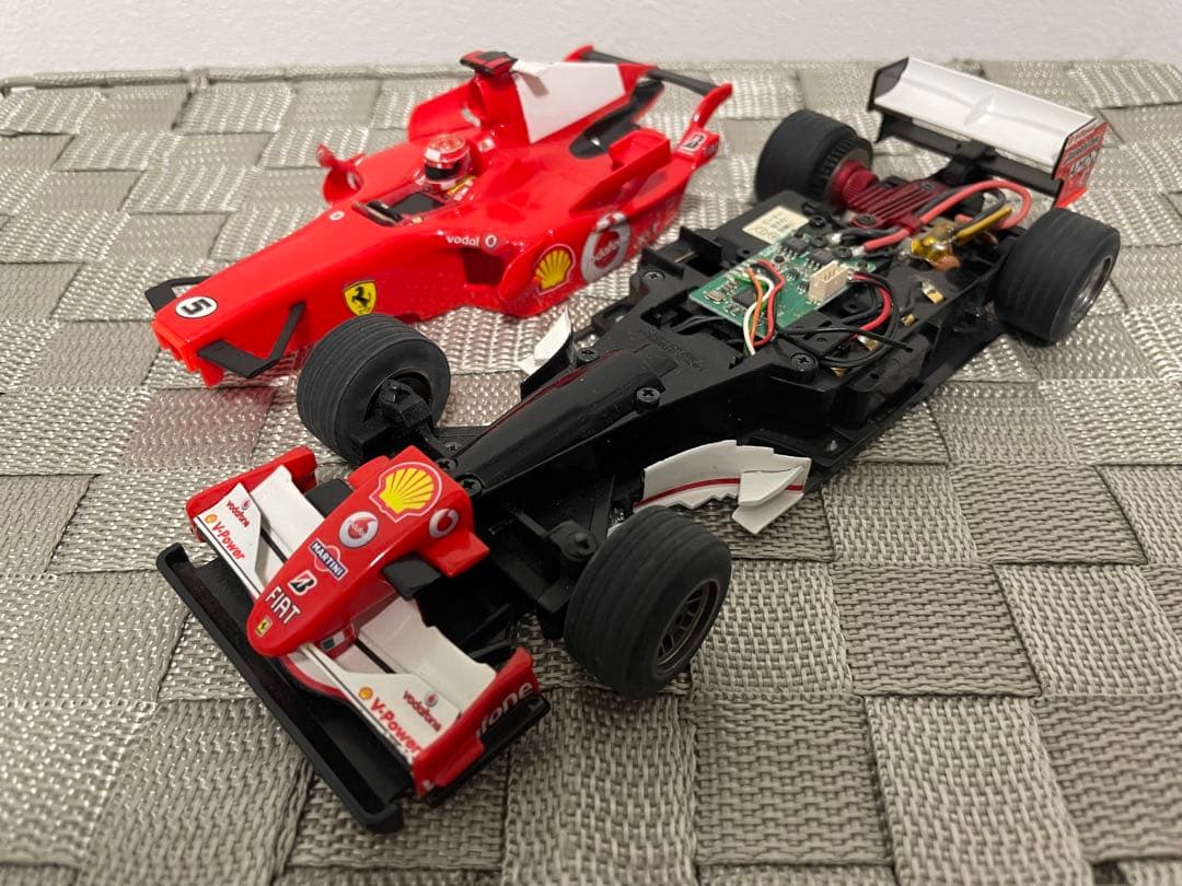 【希少】京商ミニッツF1 2.4GHz シャーシ&ボディ(3台)•ホイールセット