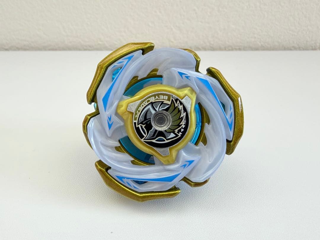 BEYBLADE X UX-00 ワルキューレボルトS4-70V レアベイ レアベイゲットバトルに新レアベイ「ワルキューレボルトS4-70V メタル
