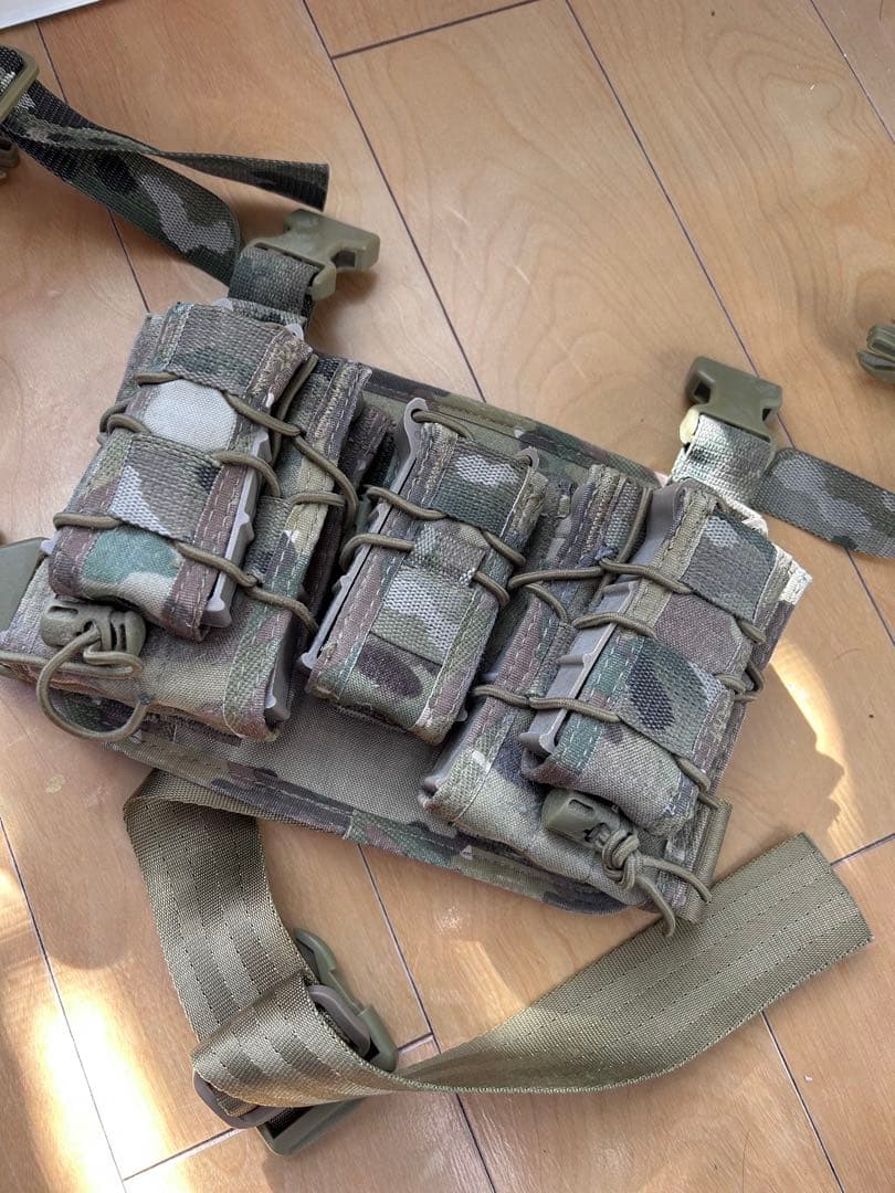 【生産終了品？】マグポーチ　TAC　CORDURA　マガジンポーチ　マルチカム